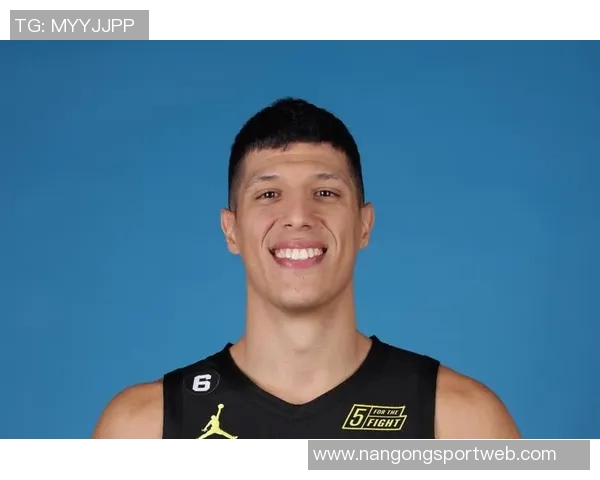 神射手丰泰基奥半场8分钟狂轰14分4三分助力球队逆转胜利