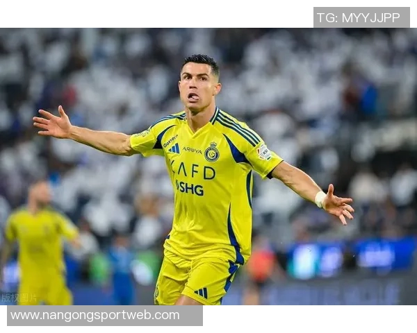 帕夫洛维奇谈足球偶像C罗的努力与胜利渴望引发共鸣