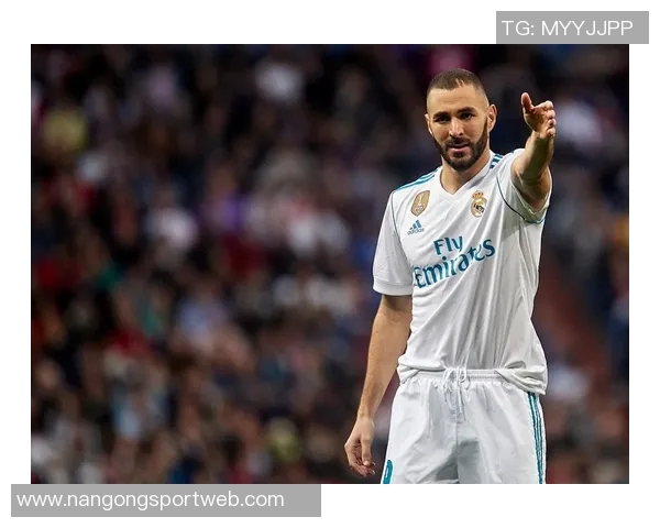 本泽马与吉达联合续约至2028年官方消息即将发布 本泽马与吉达联合续约至2028年官方消息即将发布