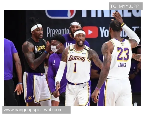 杰西巴斯揭露湖人决策内幕与姐姐五个月未沟通的心路历程