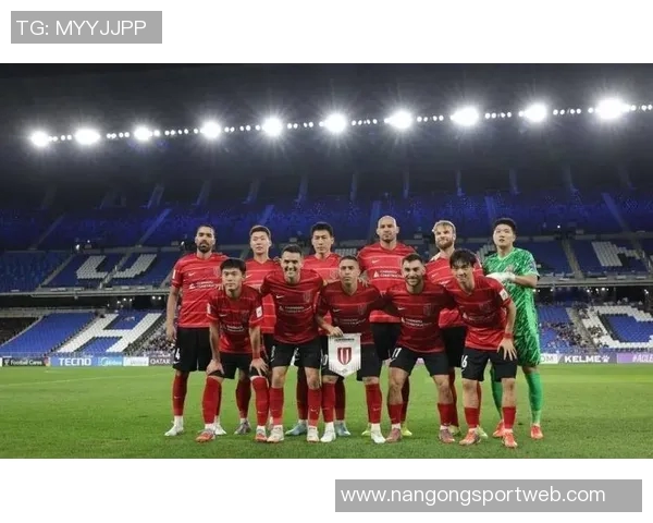 罗慕洛第23分钟因伤落泪退场德尔加多紧急替补登场助阵 罗慕洛第23分钟因伤落泪退场德尔加多紧急替补登场助阵