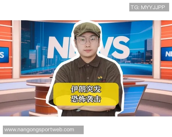 杨一鸣肘击被红牌罚下新鹏城领先后遭遇人数劣势 杨一鸣肘击被红牌罚下新鹏城领先后遭遇人数劣势