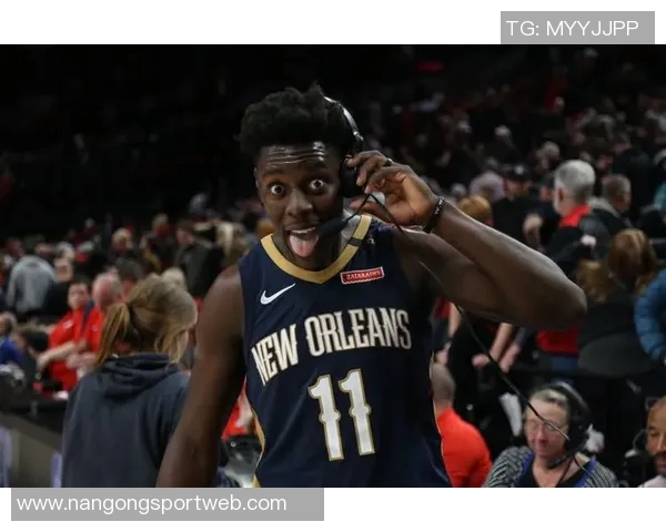 大洛专注卡位技巧努力为队友创造更好抢板机会